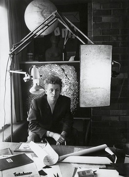 Helmut Lortz im Saustall Atelier Foto um 1965 Fotograf unbekanntkleiner